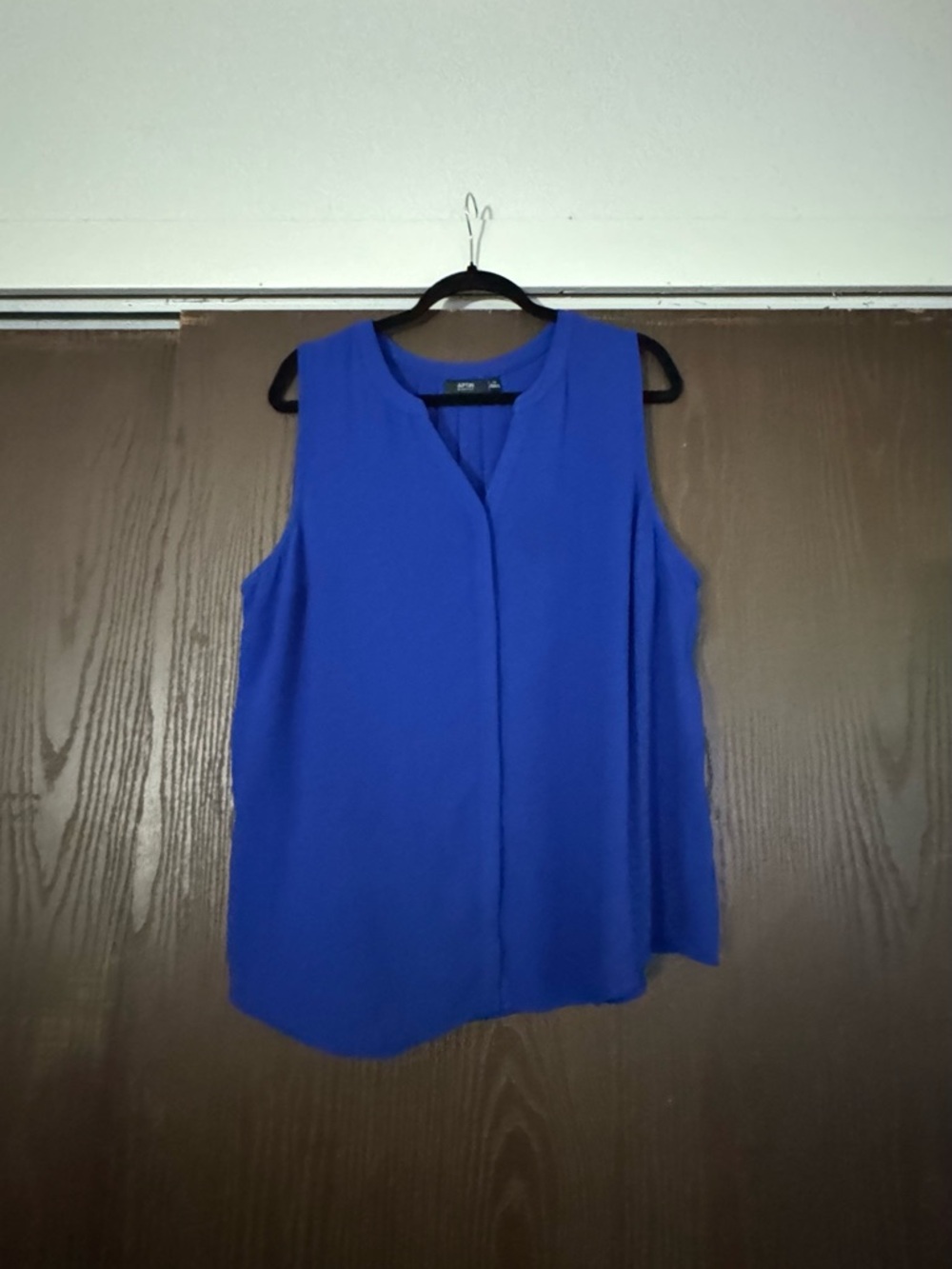 Apt. 9 Sleeveless V-Neck Camisole in Royal Blue